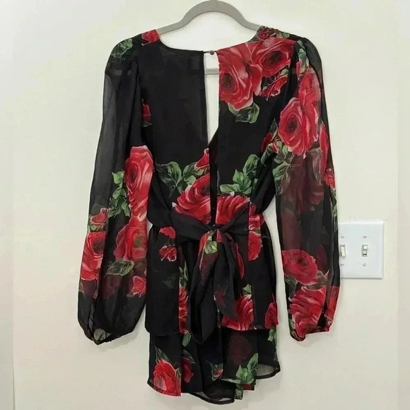 NWT The Sang Rose Romper Roses 🩵 - Picture 2 of 4
